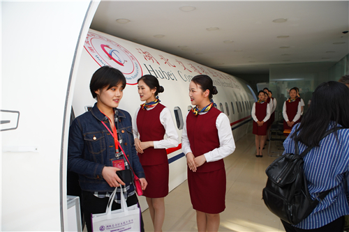 湖北交通职业技术学院：九州通衢交通强校