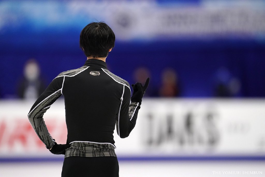 日本选手羽生结弦冰刀,滑冰羽生结弦冰墩墩