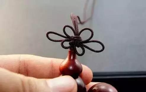 还在为穿绳子穿松紧带烦恼吗,还在为文玩打底烦恼吗