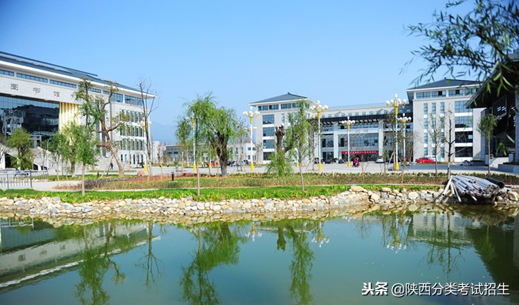 魅丽校园行之-汉中职业技术学院