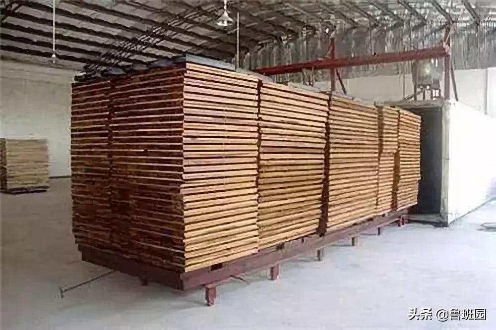 三层实木复合地板制作,纯三层实木地板制造工艺流程