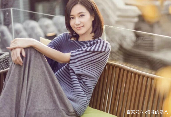 徐静蕾长高方法图,徐静蕾传授长高秘诀常伸懒腰