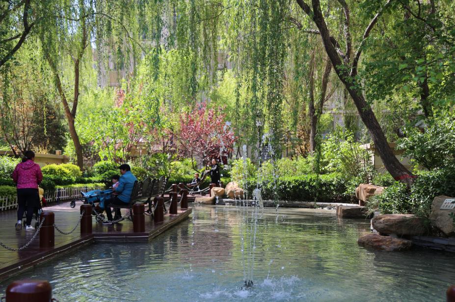 光荣与梦想解读,光荣与梦想的主题思想