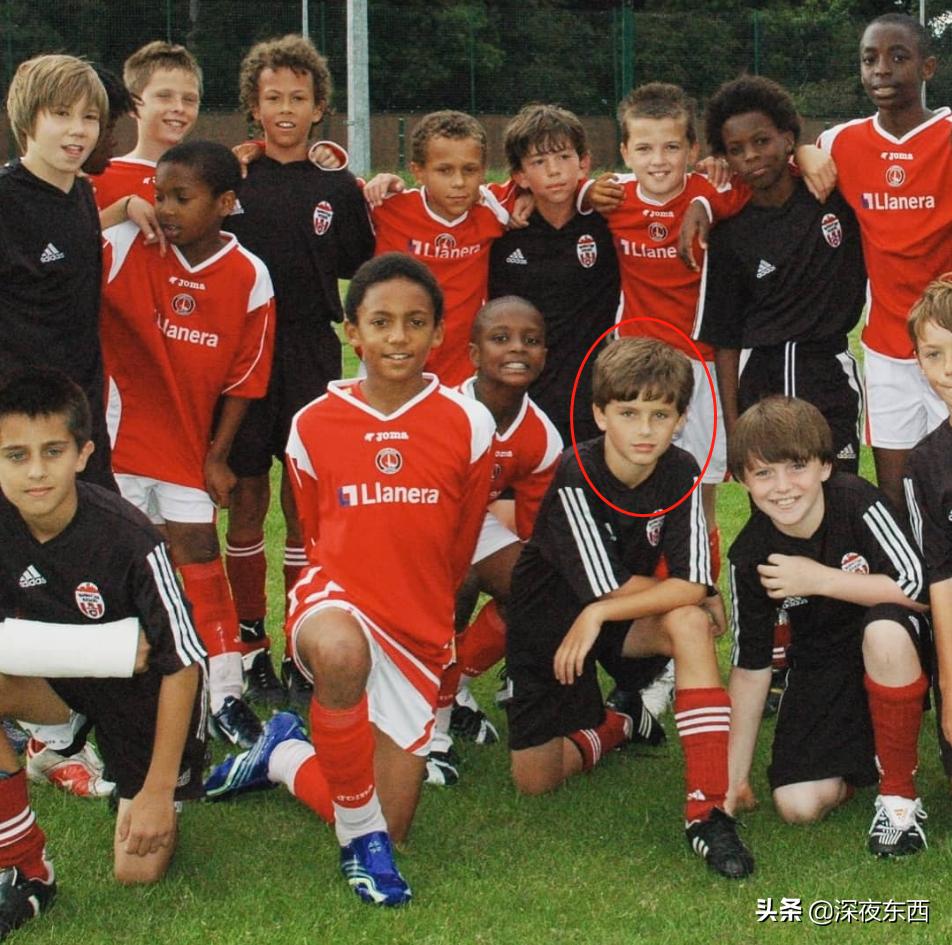 他差点成为杰克船长的女婿，95后天才演员的恋爱为何如此甜蜜？