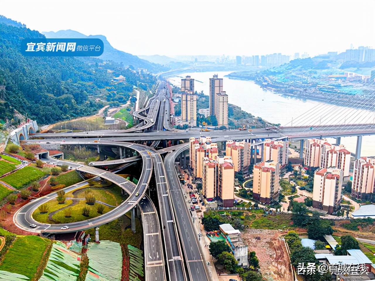 宜宾这座“5D”立交桥走错就走远了！一起来看看4个方向行走路线