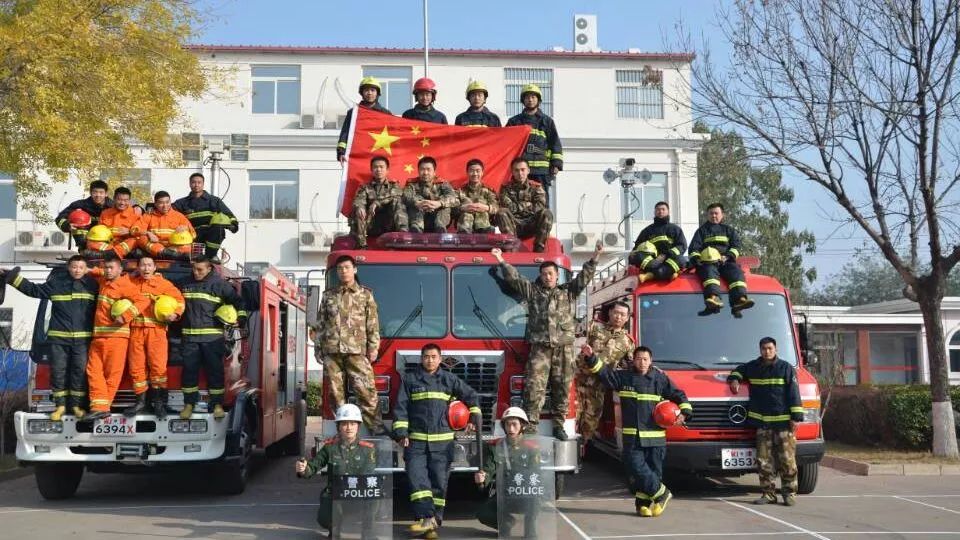 天津爆炸案幸存者张梦凡上综艺,天津爆炸19岁逆行消防员张梦凡