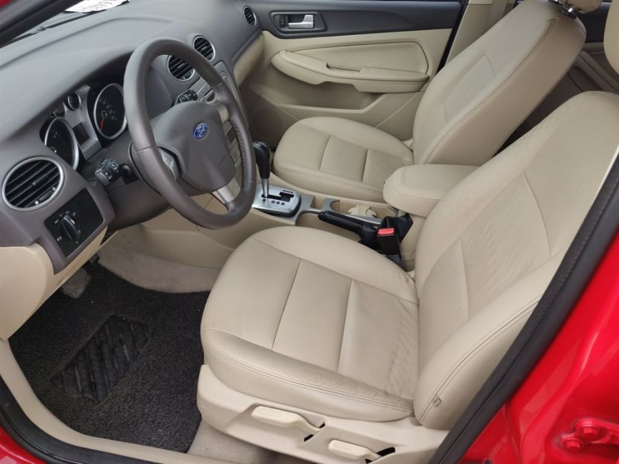 2014年福特福克斯两厢二手多少钱,3万元二手福特福克斯两厢