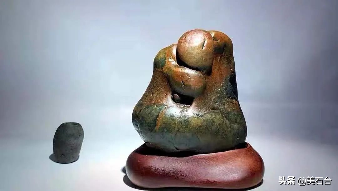 一块价值20亿奇石,价值1800万的奇石