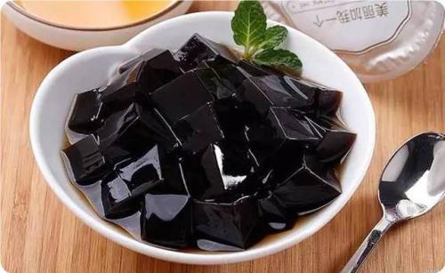 小时候经常吃的果冻竟然是道荤菜,带你吃东西和请你吃东西的区别