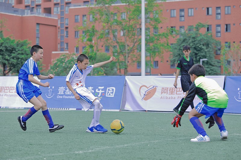 壹基金乡村儿童足球项目足球联赛在四川自贡正式开赛