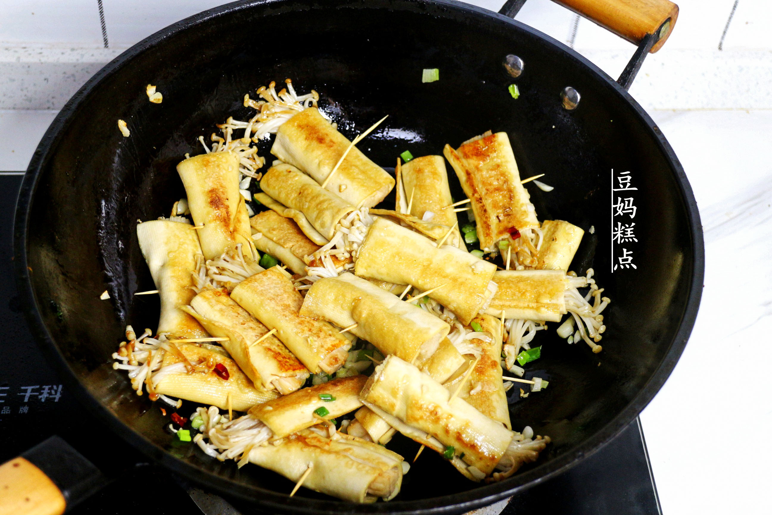 豆腐叶卷怎么做好吃,豆腐叶汤的家常做法