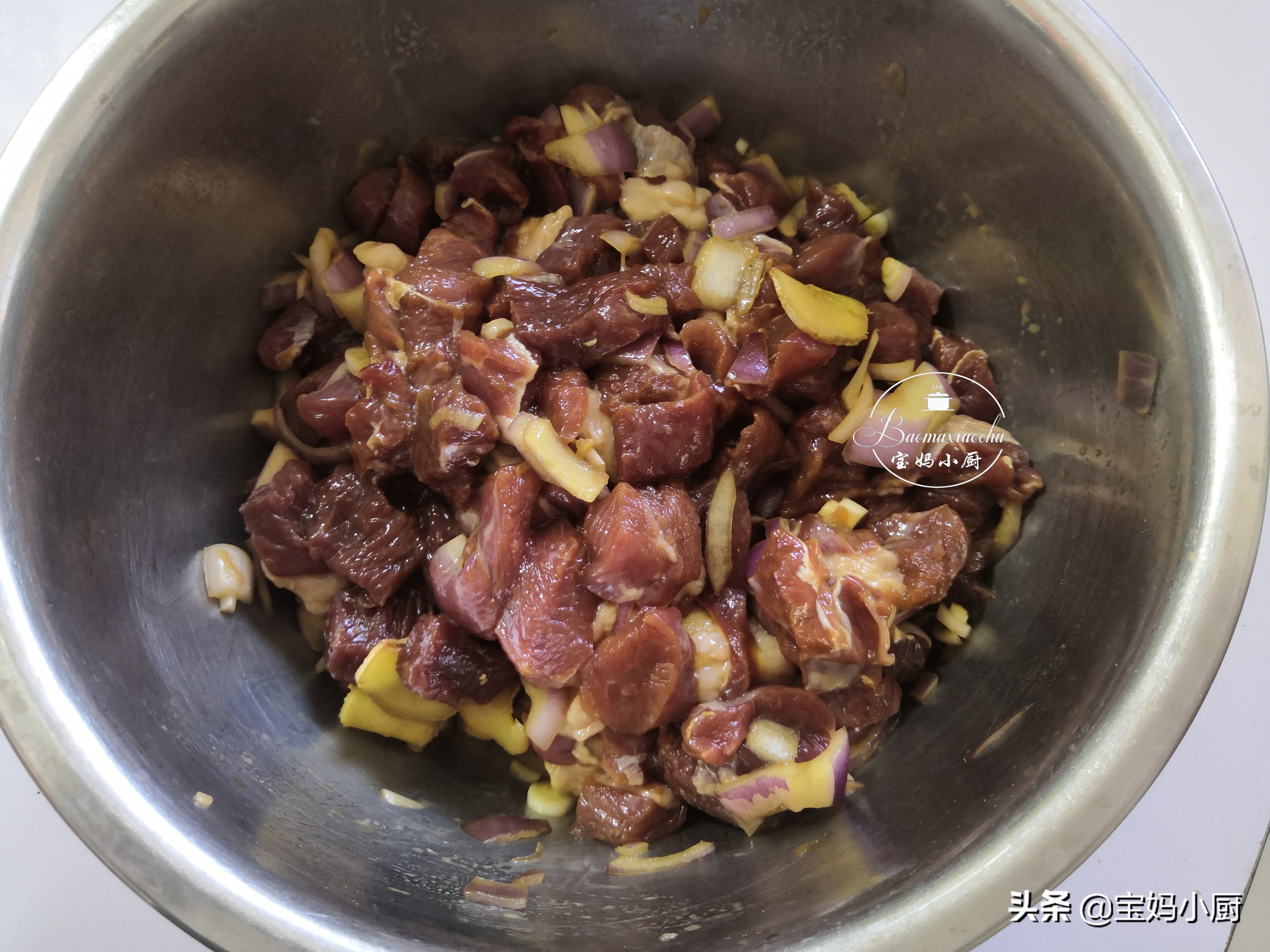 撸串季，自己在家做烤串，我家十几年不变的方法，又嫩又香