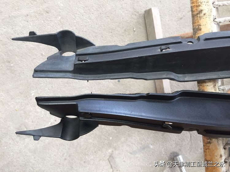 化州7哥翻新12代皇冠多少钱,11年丰田皇冠内饰翻新