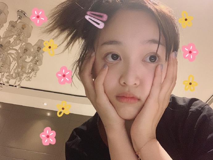 吴宣仪晒自拍引争议,火箭少女吴宣仪完整视频