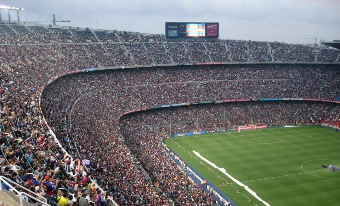 c罗梅西内马尔同台领奖西装照片,c罗梅西内马尔最佳阵容