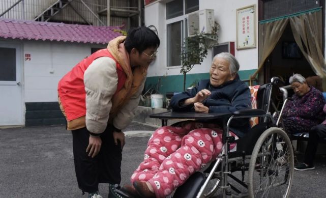 鍗楅槼甯堥櫌鏂囧彶瀛﹂櫌瀹樼綉,鍗楅槼甯堣寖瀛﹂櫌鏂囧彶瀛﹂櫌瀹樼綉