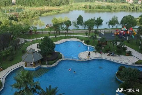 中国最具魅力的、最浪漫的温泉度假村:湖北洪湖悦兮半岛温泉!
