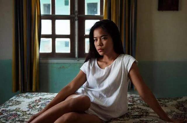 为什么去泰国要带10000泰铢,去泰国旅游遇到黑珍珠怎么办