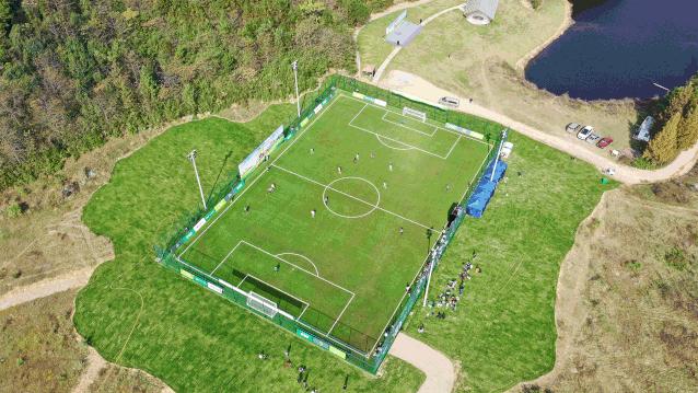 踢球大赛第二轮,足球决赛全场结束