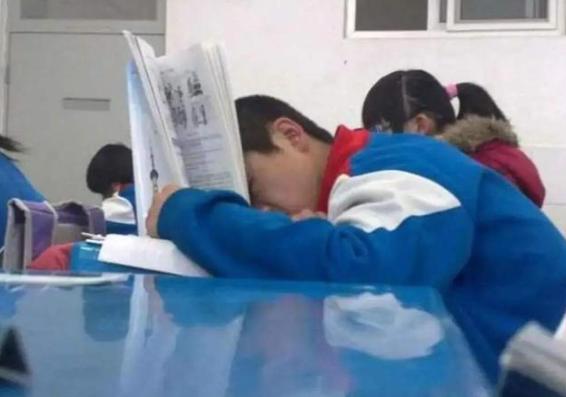 很久没发qq动态了发一下怎么说,学生发qq动态发什么