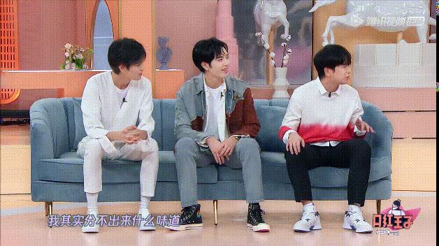 让男明星帮忙化妆，是巨大福利还是*男美**陷阱？