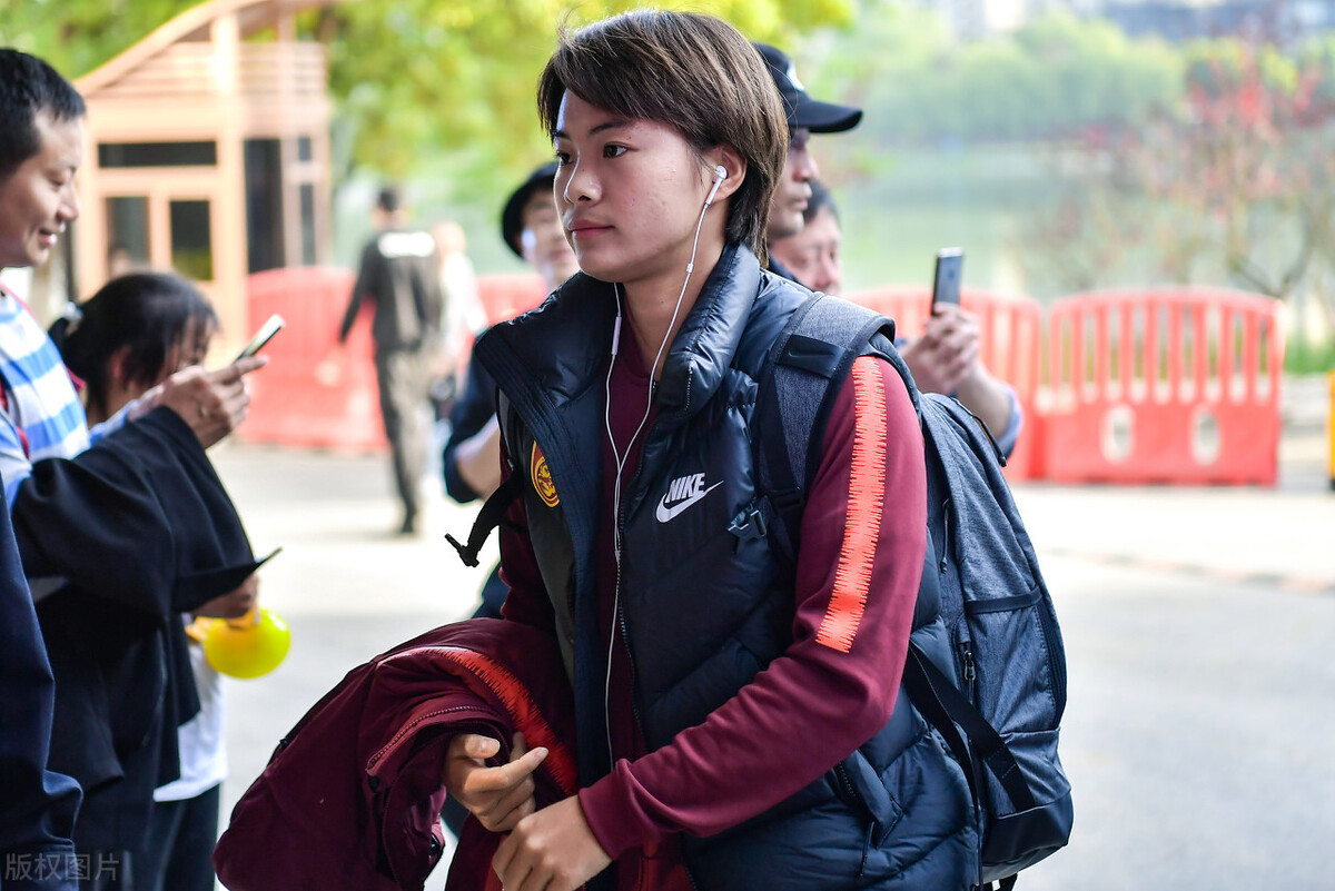 中国女足王霜和武磊,王霜留洋和武磊哪个成功