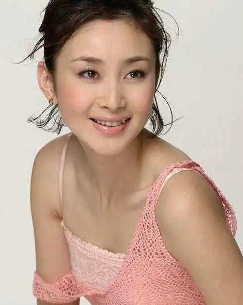 大醉侠赵文卓吻杨恭如,大醉侠赵文卓