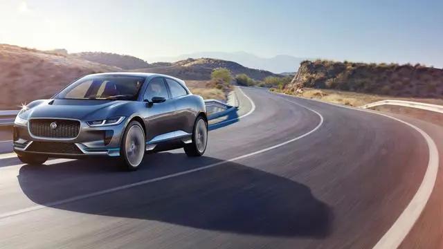 一马力就是一匹马的力量吗？一百马力的汽车能拉过一匹马吗？