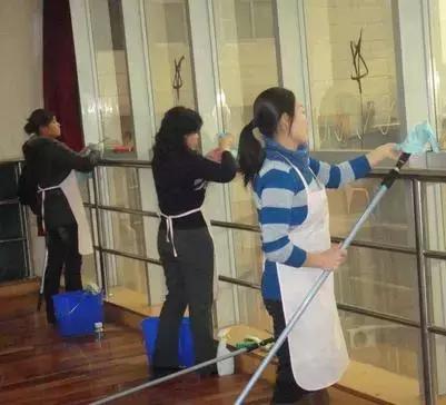 作为一个家政人要凭良心做事,作为公民你快乐吗