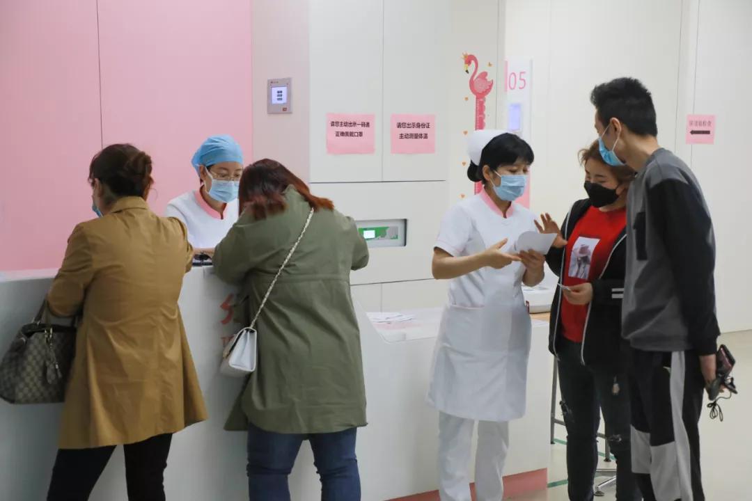 西安国际医学中心医院妇科肿瘤医院开展义诊活动