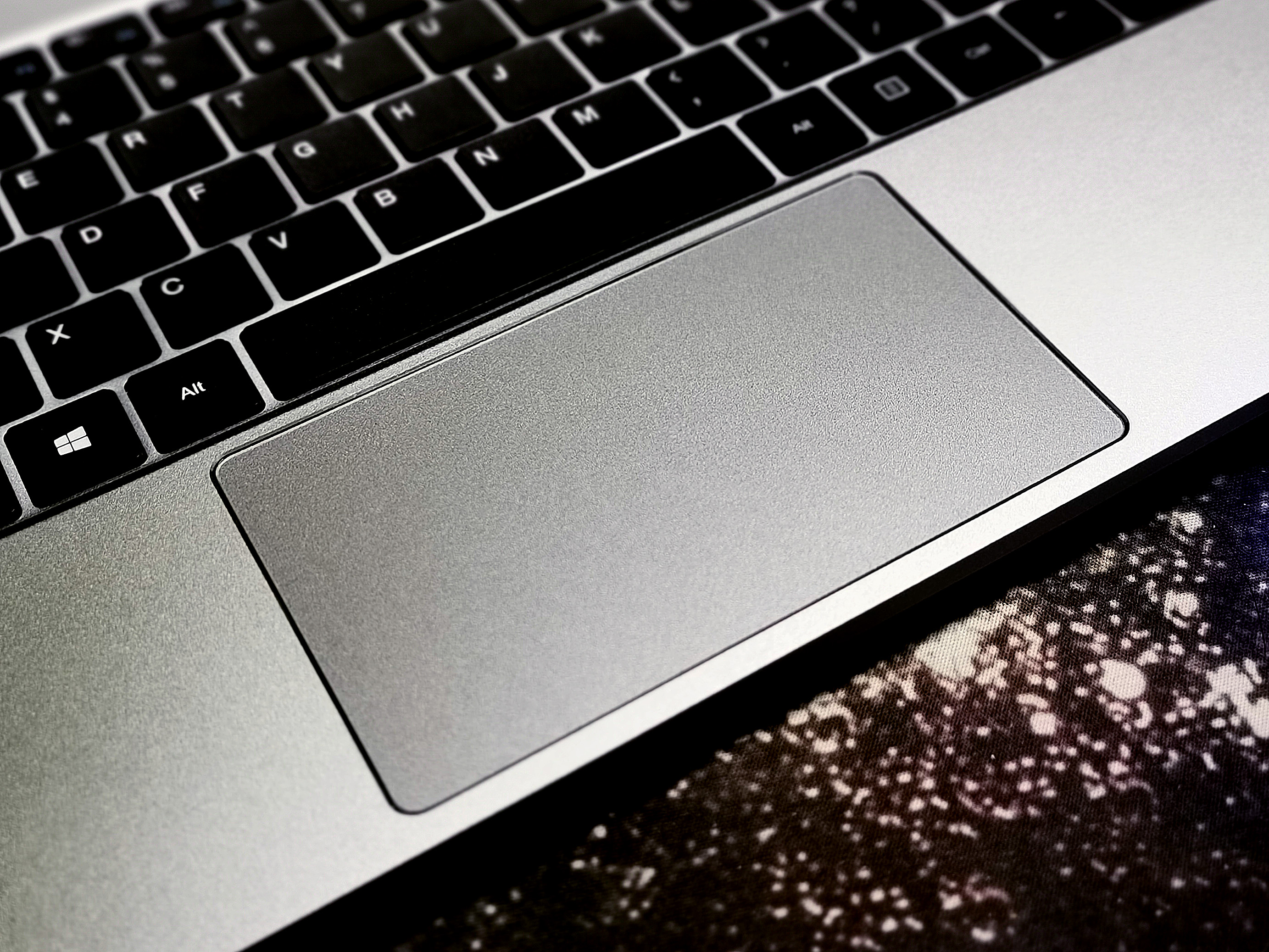 酷比魔方i7book能打什么游戏,酷比魔方i7二合一本测评