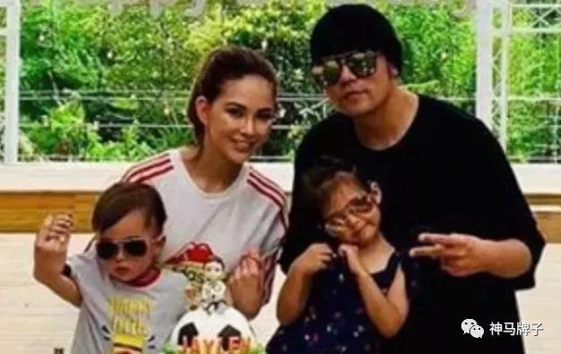 周杰伦小小周完整版,周杰伦小小周正面