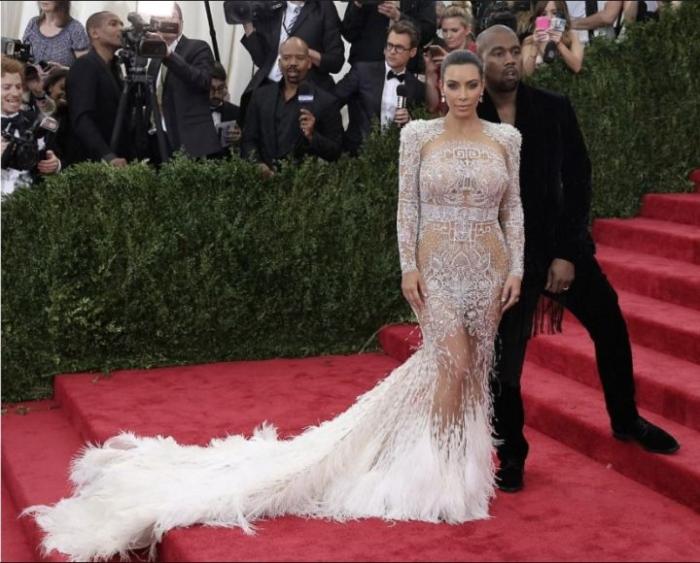 明星红毯那些奇葩礼服,盘点女明星的那些奇葩的衣服