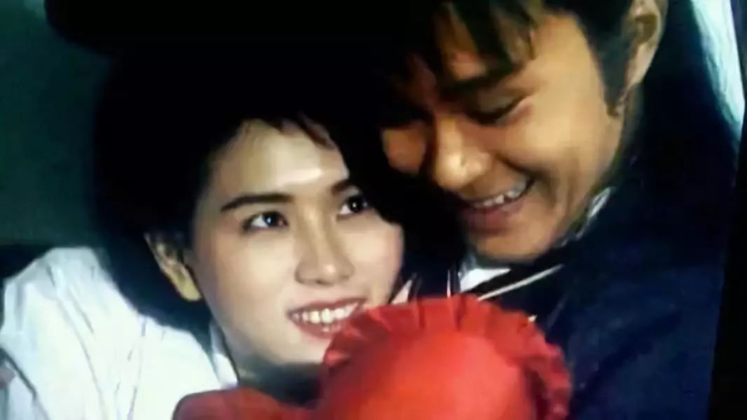 57岁周星驰历经4段感情，罗慧娟对他影响最为深，莫文蔚不计前嫌