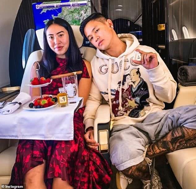 印尼富二代儿童包包,印尼富二代做脊骨包视频