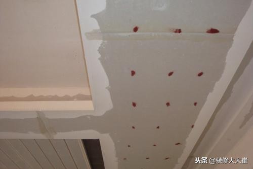客厅石膏板吊顶要怎么做才好看,新房装修吊顶需批腻子吗