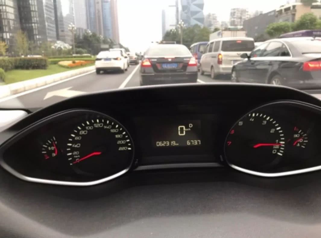 16年标致308s1.2t值得买吗二手,产品力差