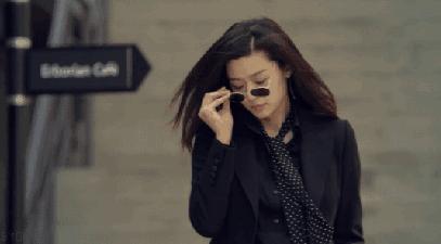 韩国女星上节目穿什么衣服,韩国女明星衣服有多敢穿