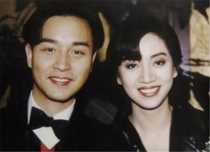 2003年怀念张国荣梅艳芳演唱会,张国荣和梅艳芳互相嫌弃的友情