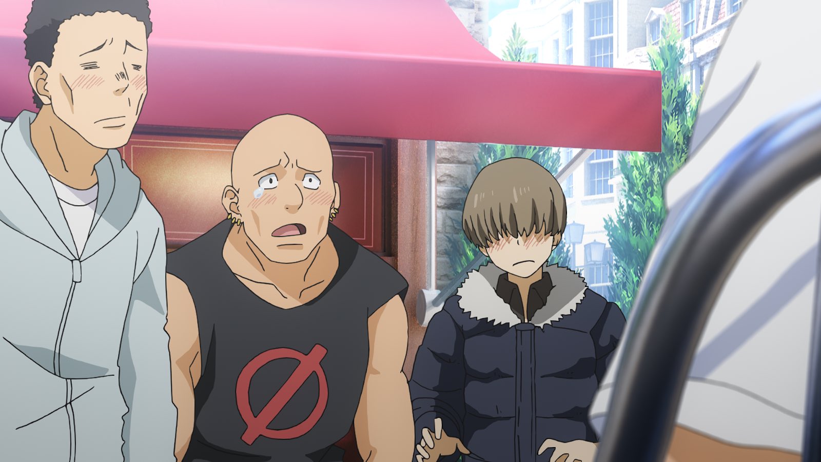 这个路人有故事啊！不仅对“女王”有非分之想，还跟一方打过架