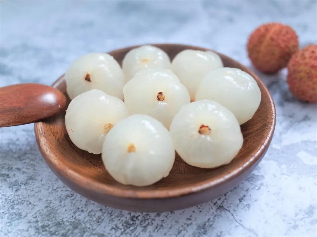 吃完这桌荔枝菜，我明白了荔枝圈的隐形鄙视链