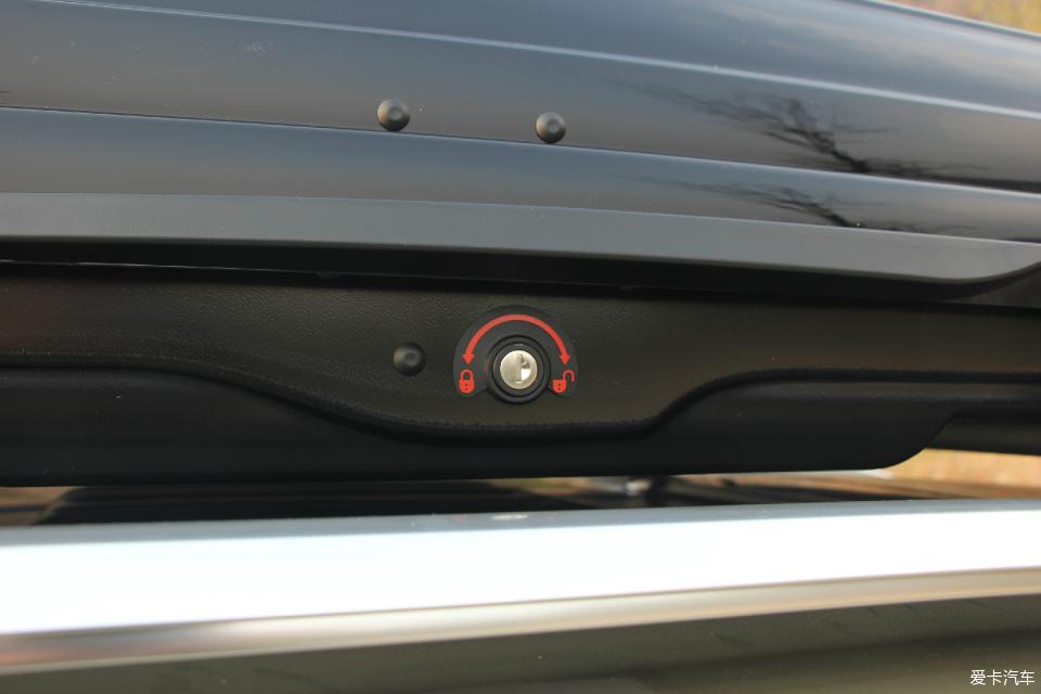 大熊的“书包”——THULE/拓乐灵动800车顶行李箱！