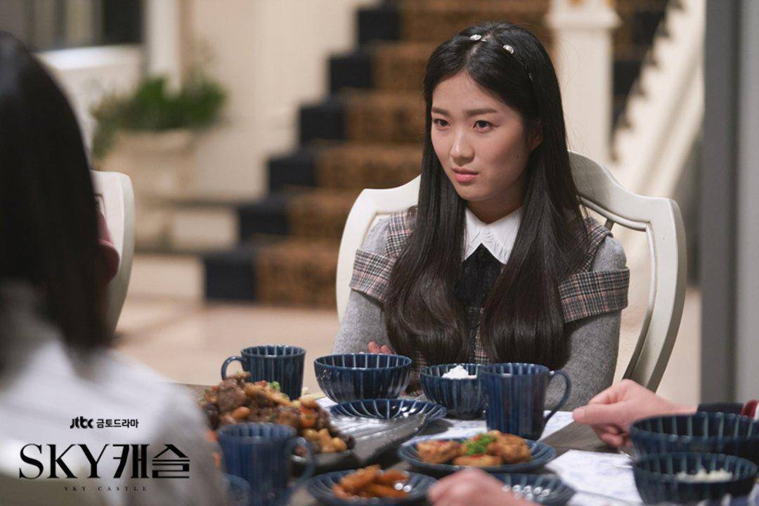 同期打败宋慧乔玄彬,赶超《鬼怪》,这部韩剧因停播引来热议!