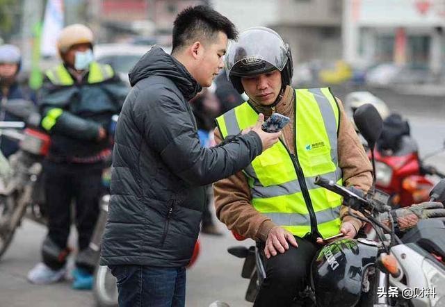 国内导航巨头,导航巨头因不免费跌落神坛