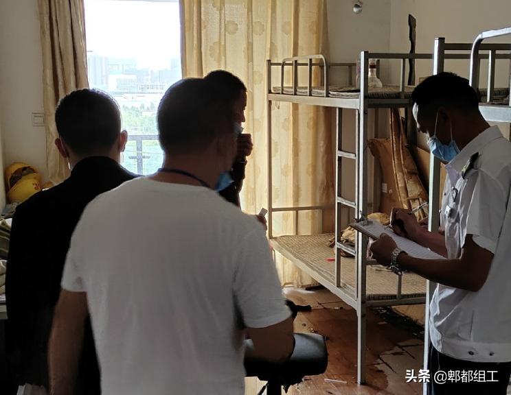 润弘公司：*党**心暖人心、服务更用心