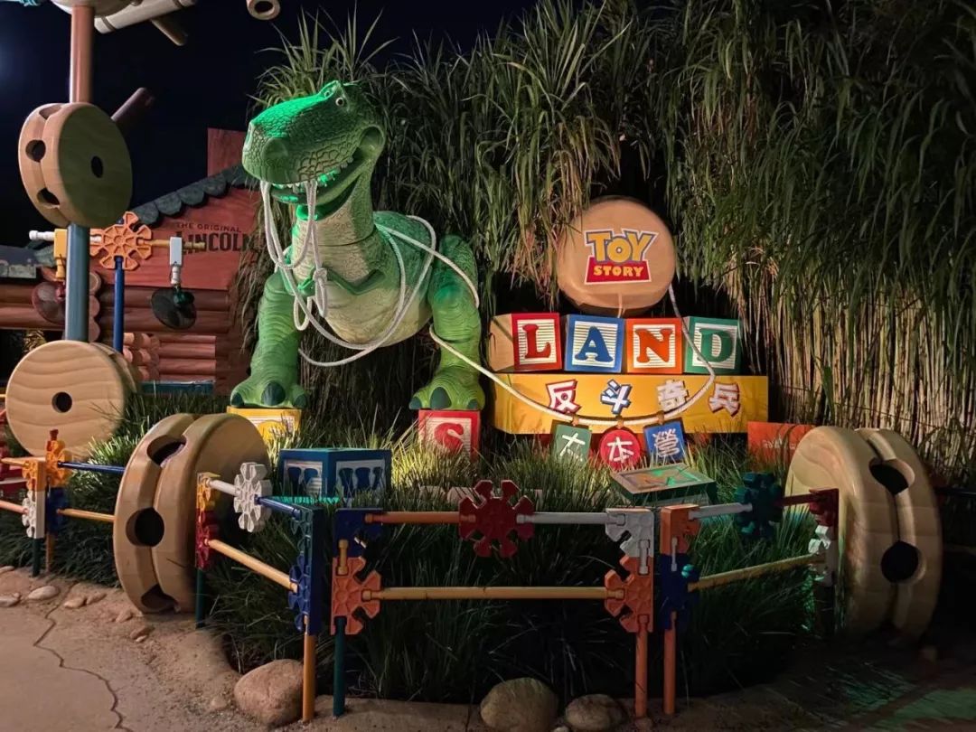 香港迪士尼有哪些项目值得玩,一天玩遍香港迪士尼所有项目