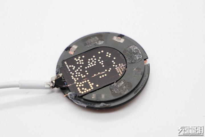 无线充电和magsafe充电区别,苹果原装magsafe充电发热严重