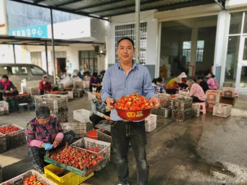 连云港父子,江苏省连云港父子俩