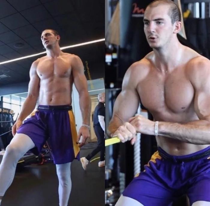 火箭周琦威少 (周琦威少)