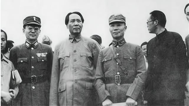 按授衔规定，陈毅不能被授予元帅，周总理提到谁让中央同意授帅？